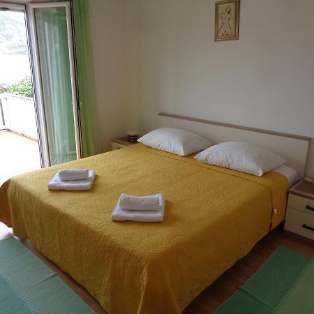 Katja Beach Apartment Račišće Dış mekan fotoğraf