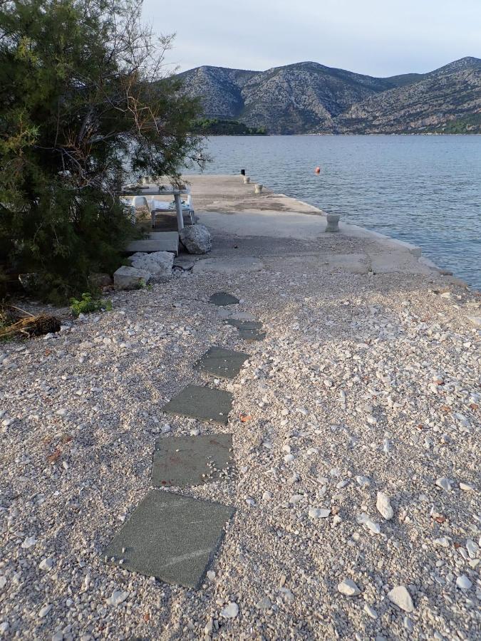Katja Beach Apartment Račišće Dış mekan fotoğraf