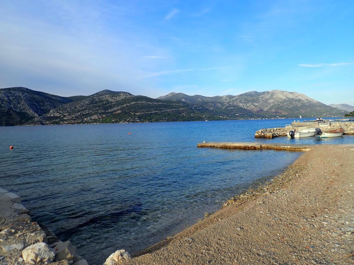Katja Beach Apartment Račišće Dış mekan fotoğraf
