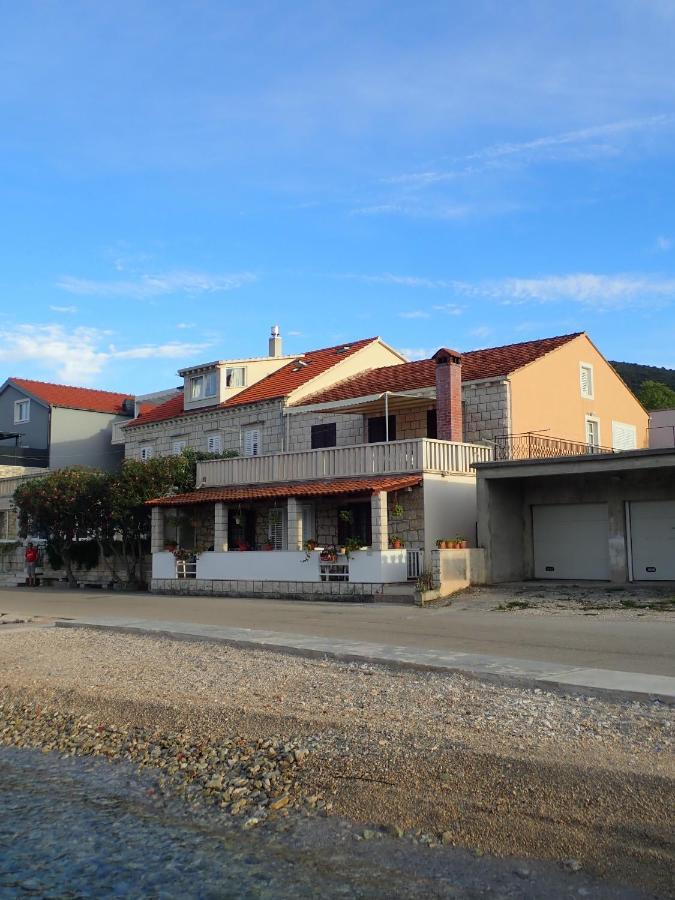 Katja Beach Apartment Račišće Dış mekan fotoğraf
