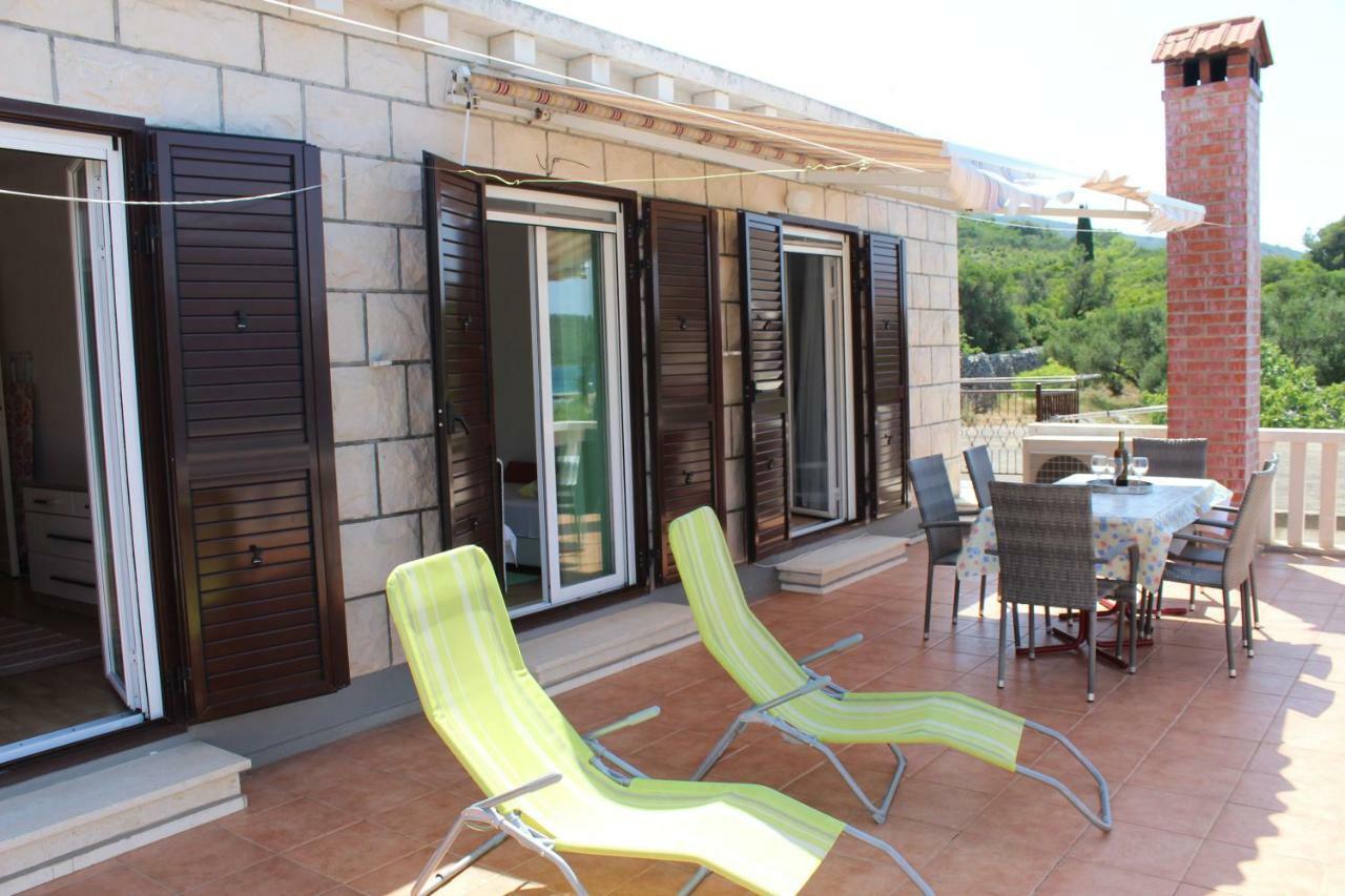 Katja Beach Apartment Račišće Dış mekan fotoğraf