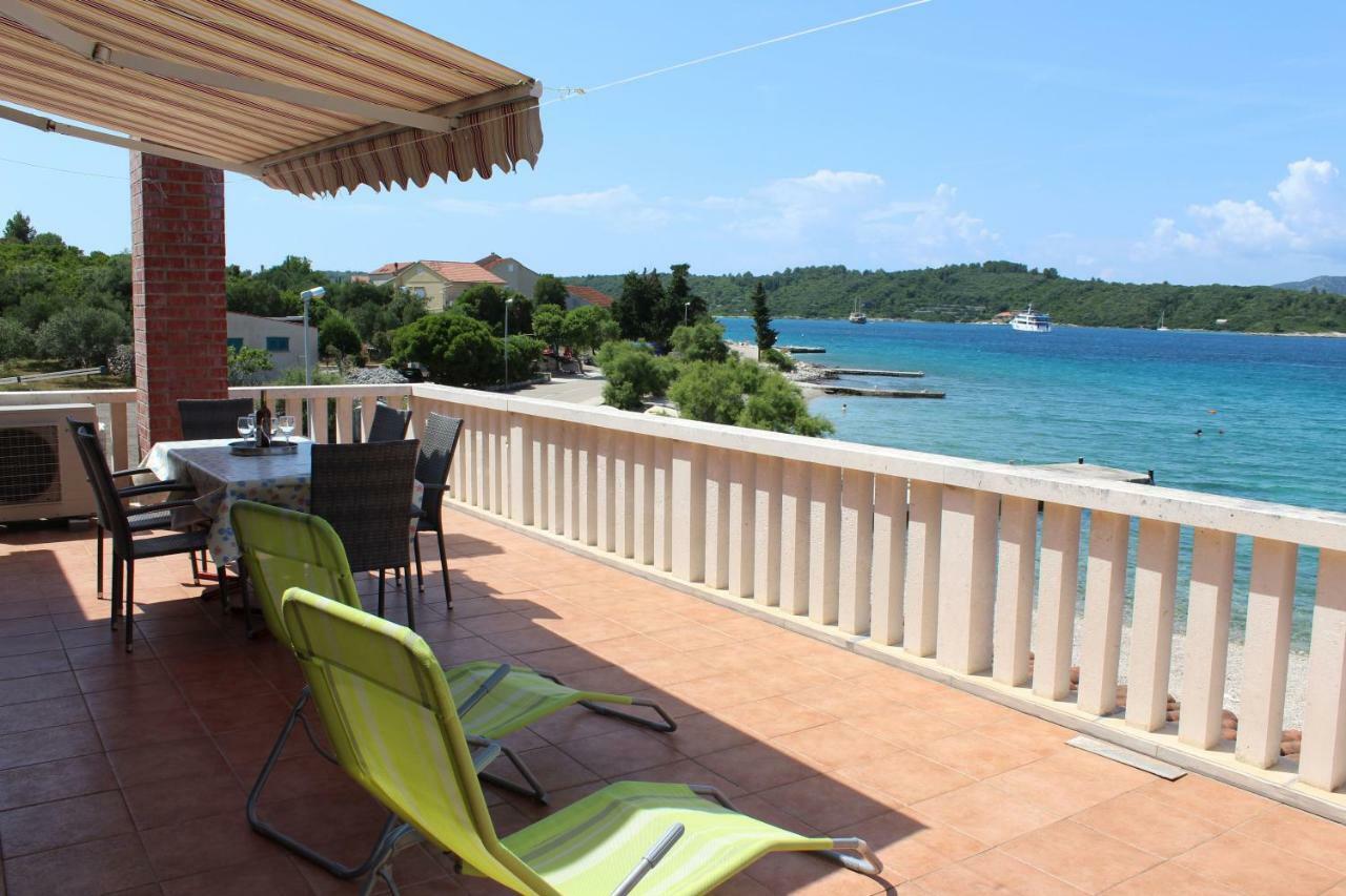 Katja Beach Apartment Račišće Dış mekan fotoğraf
