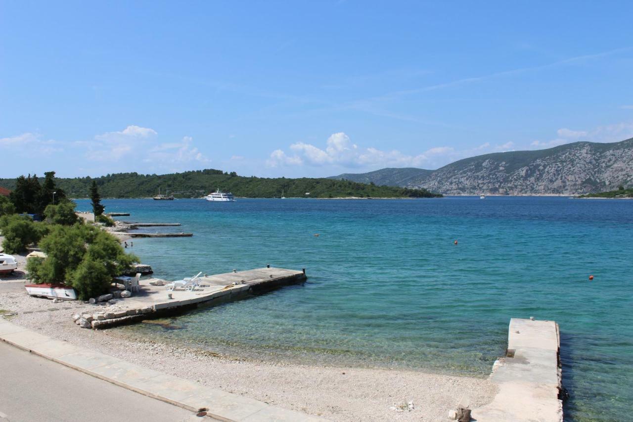 Katja Beach Apartment Račišće Dış mekan fotoğraf